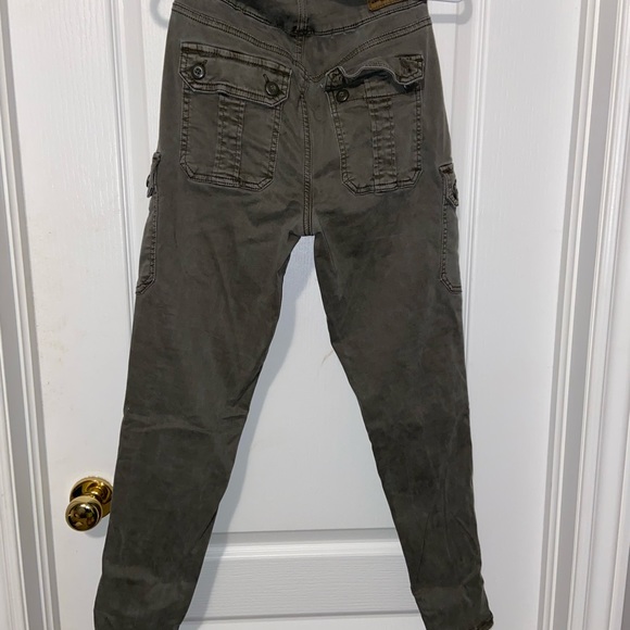 American Eagle Army Green High Rise Cargo Skinny Jeans - Picture 2 of 4